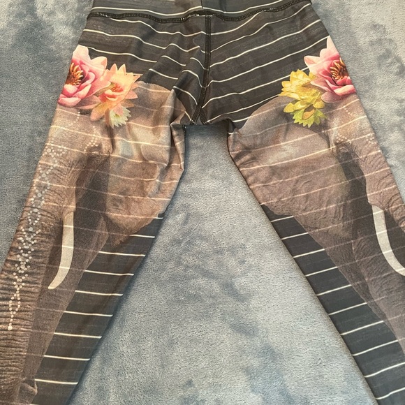 Teeki leggings - Picture 1 of 7